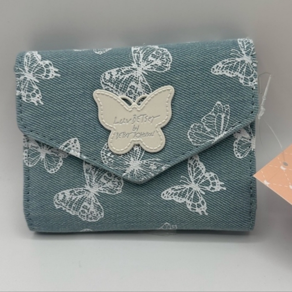 🦋🔹️Betsey johnson🔹️ small denim LBMONEY butterfly wallet